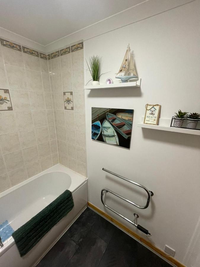 Self Catering Spacious 2 Bed With Sea Views Апартаменты