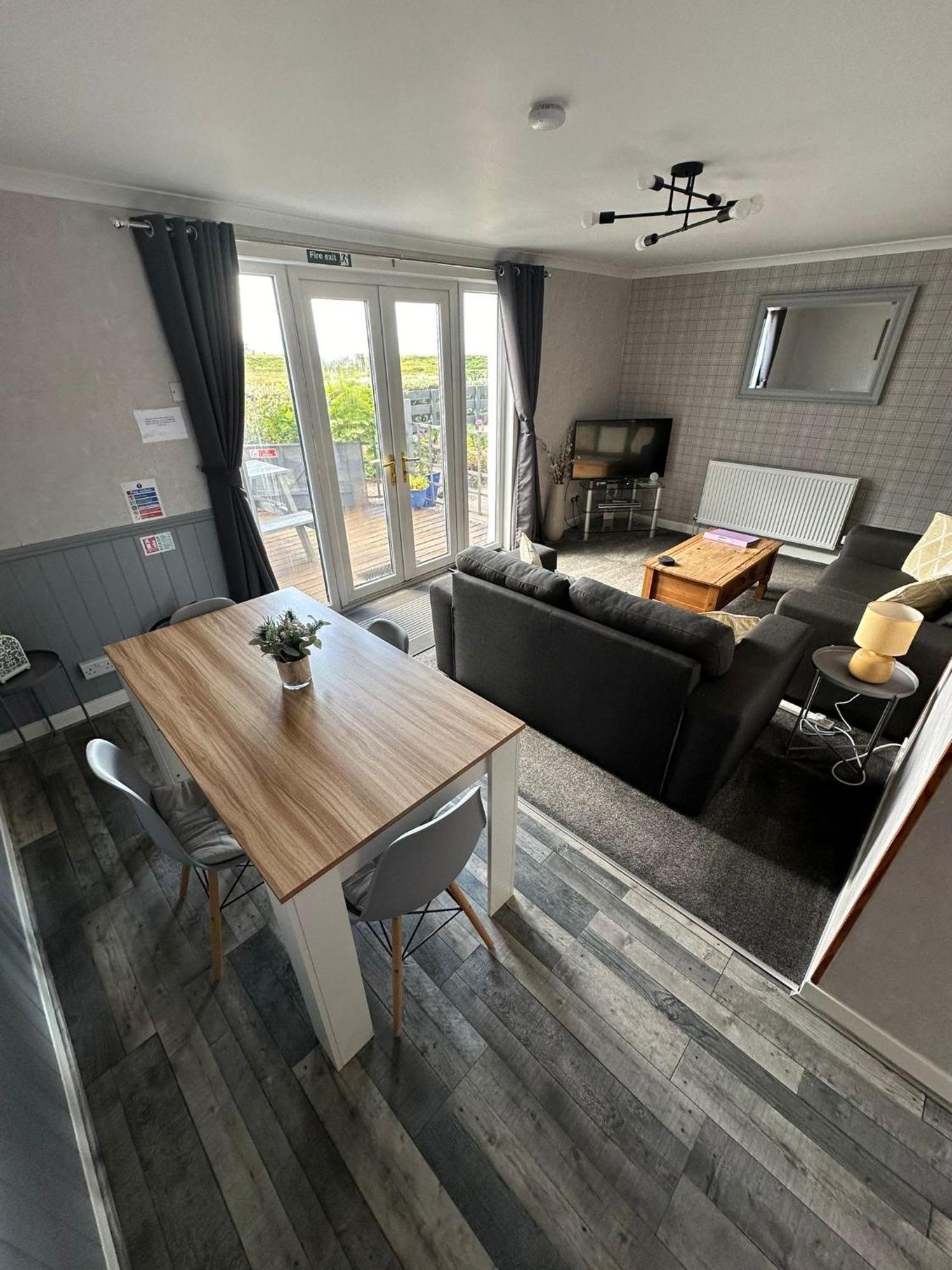 Апартаменты Self Catering Spacious 2 Bed With Sea Views South Erradale